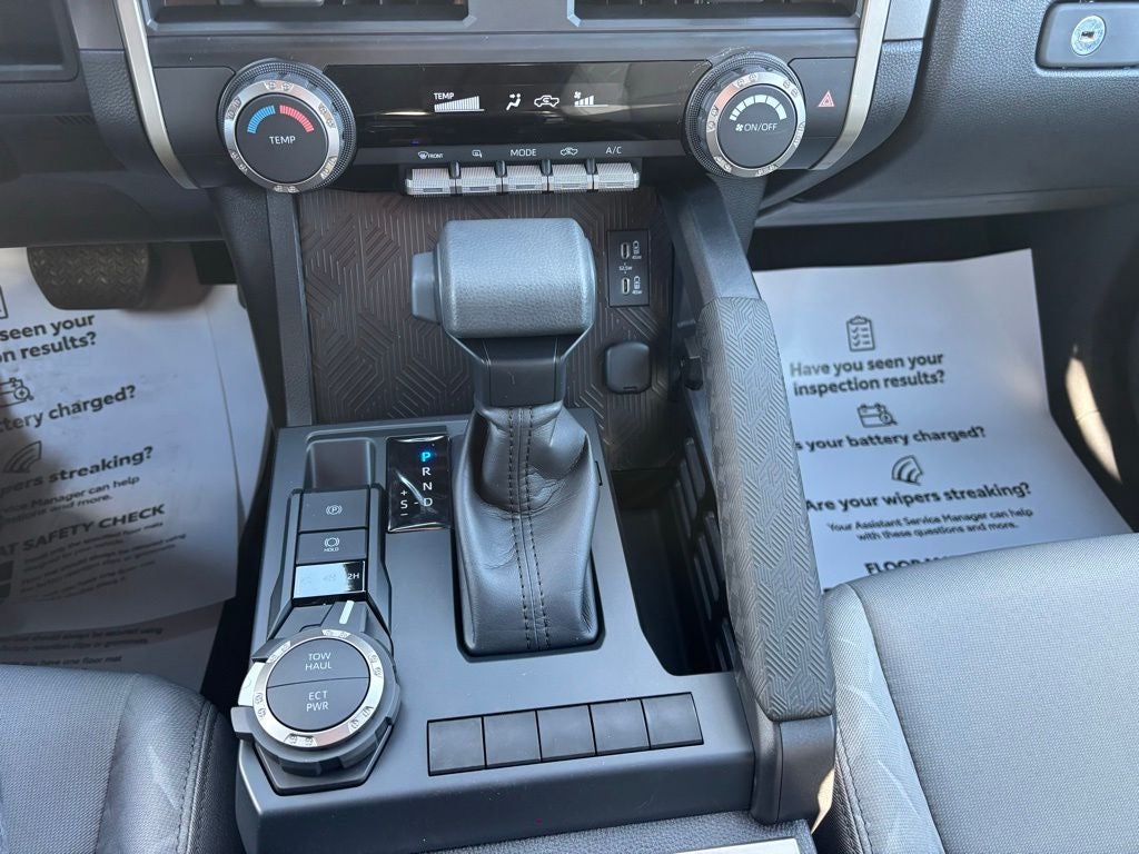 2025 Toyota Tacoma SR5 - Photo 25