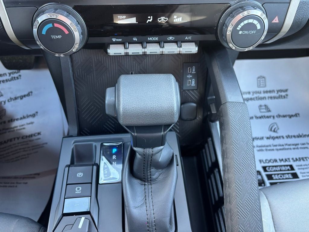 2025 Toyota Tacoma SR5 - Photo 27