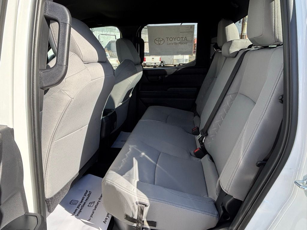 2025 Toyota Tacoma SR5 - Photo 37