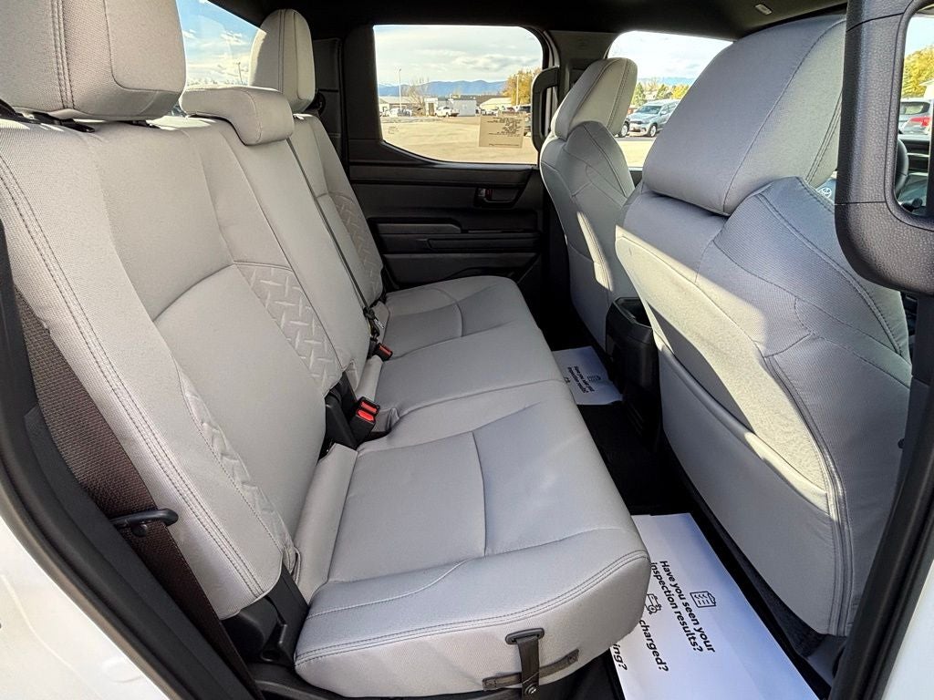 2025 Toyota Tacoma SR5 - Photo 41