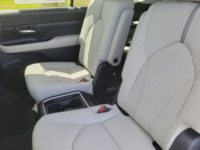 2026 Toyota Grand Highlander Base