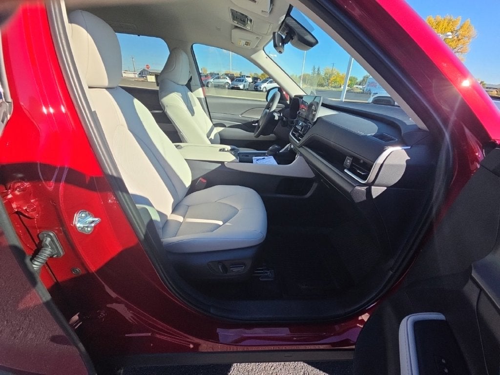 2026 Toyota Grand Highlander Hybrid XLE