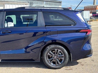 2026 Toyota Sienna XSE 7 Passenger