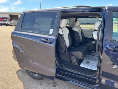 2026 Toyota Sienna XSE 7 Passenger