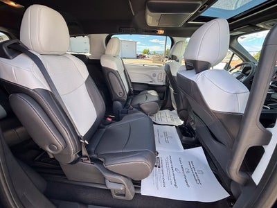 2026 Toyota Sienna XSE 7 Passenger