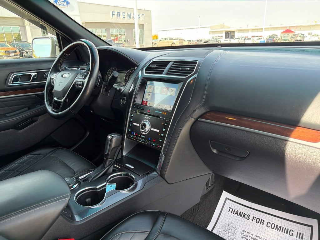 2017 Ford Explorer Platinum