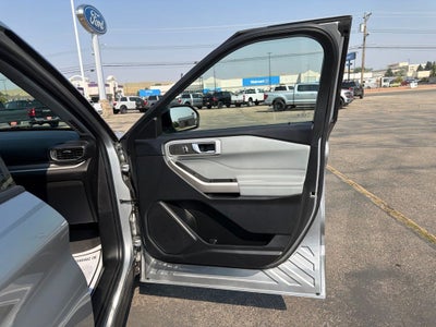 2023 Ford Explorer XLT Sport