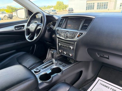 2020 Nissan Pathfinder SL
