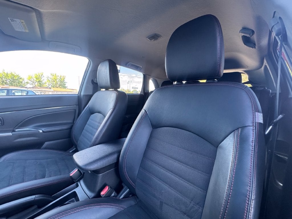 2025 Mitsubishi Outlander Sport 2.0 SE