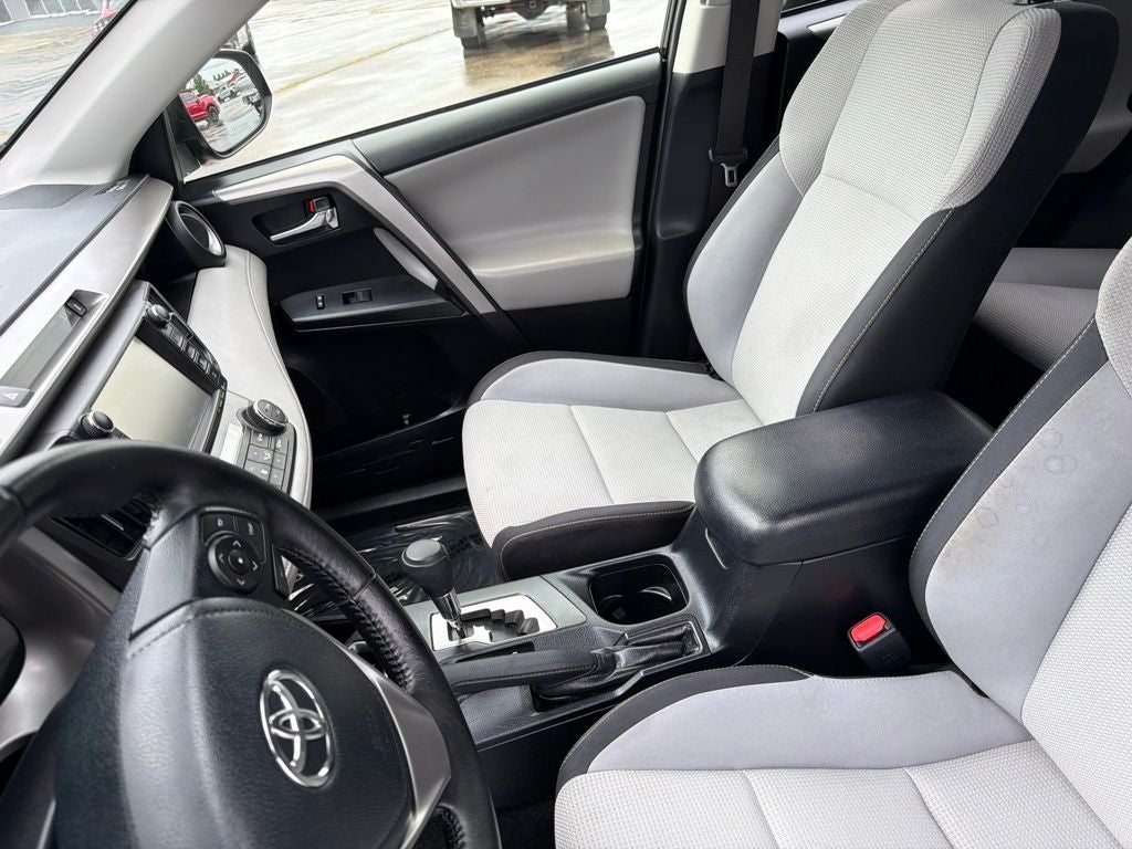2018 Toyota RAV4 Hybrid XLE
