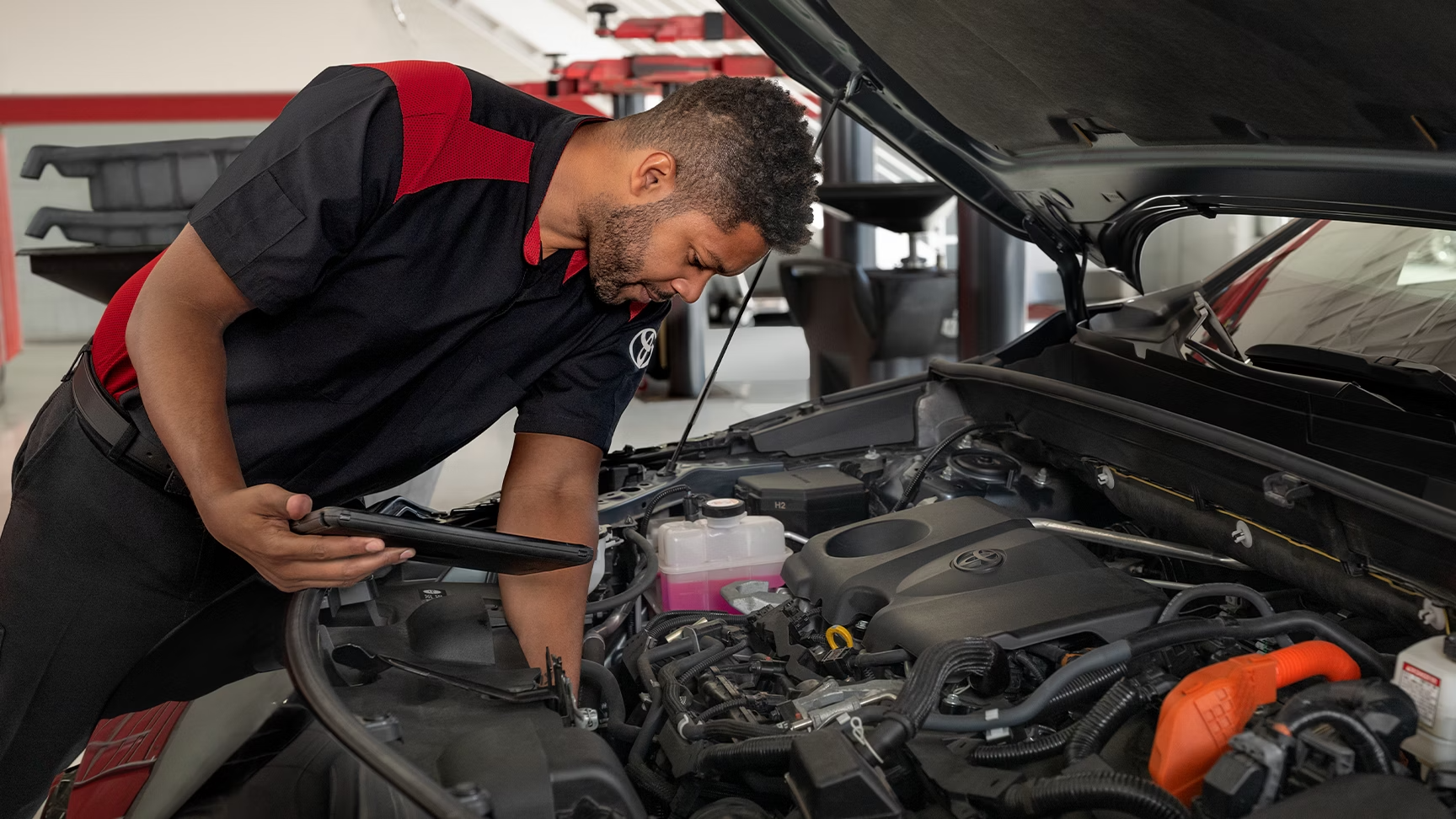 Fremont Toyota Service and Diagnostics Center